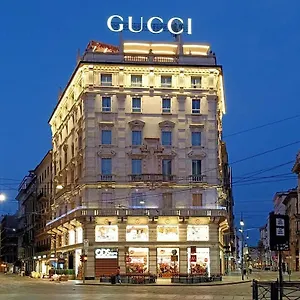 Odsweet Duomo Отель Милан